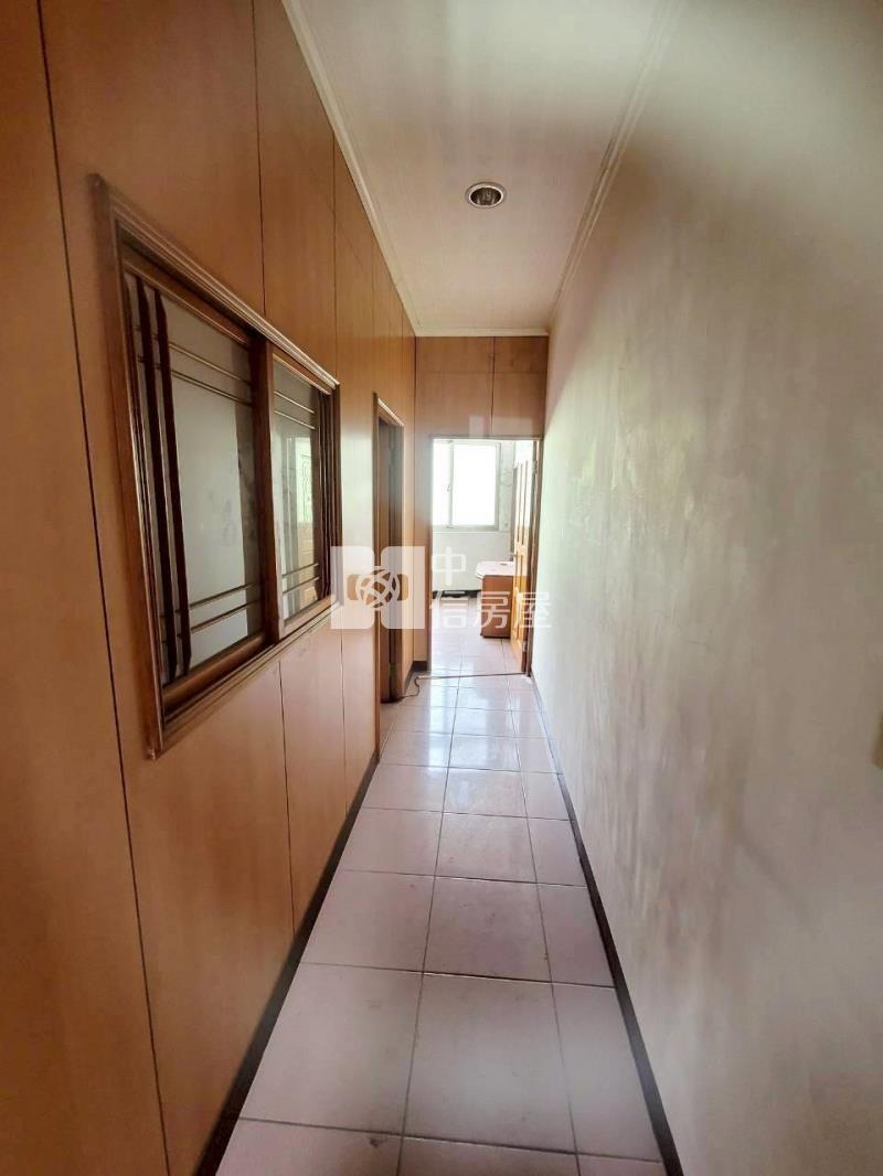 中壢交流道環北路大面寬建地(買地送屋)房屋室內格局與周邊環境