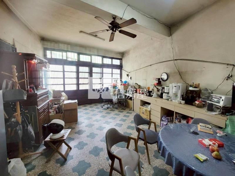 中壢交流道環北路大面寬建地(買地送屋)房屋室內格局與周邊環境