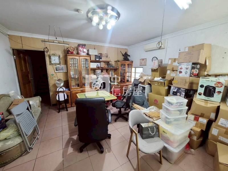 中壢交流道環北路大面寬建地(買地送屋)房屋室內格局與周邊環境