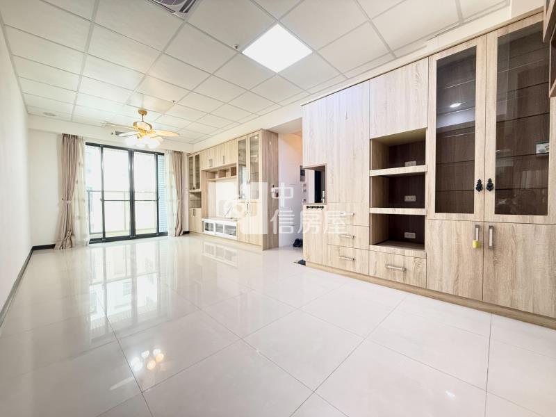 葳格高中文華硯精美三房平車房屋室內格局與周邊環境