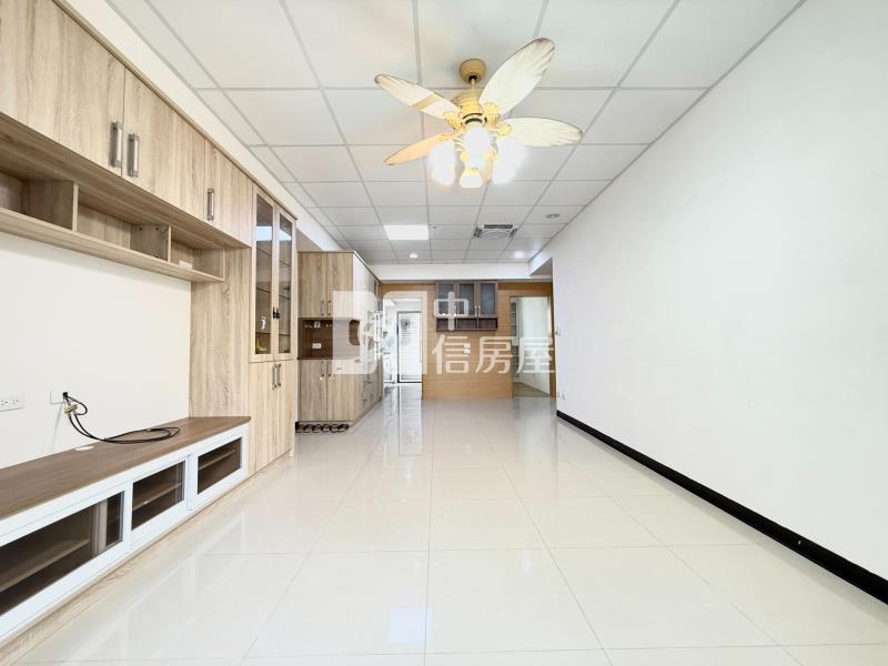 葳格高中文華硯精美三房平車房屋室內格局與周邊環境