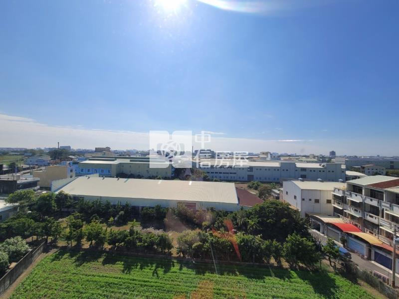 安定南科全新2房2衛車位房屋室內格局與周邊環境