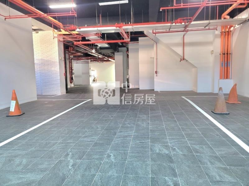 安定南科全新2房2衛車位房屋室內格局與周邊環境