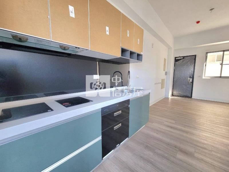 安定南科全新2房2衛車位房屋室內格局與周邊環境