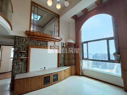 威世紀超美四房車房屋室內格局與周邊環境