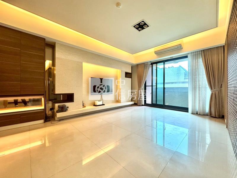 11期日出登陽4房平車房屋室內格局與周邊環境