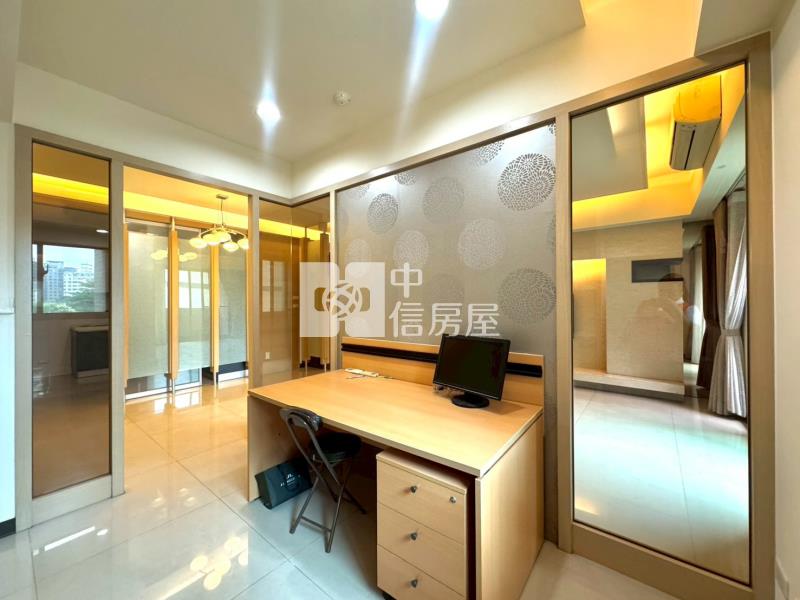 11期日出登陽4房平車房屋室內格局與周邊環境