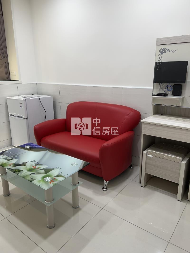 桃園中正路黃金透店D051房屋室內格局與周邊環境