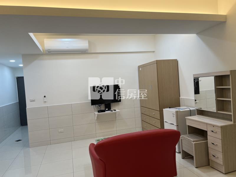 桃園中正路黃金透店D051房屋室內格局與周邊環境