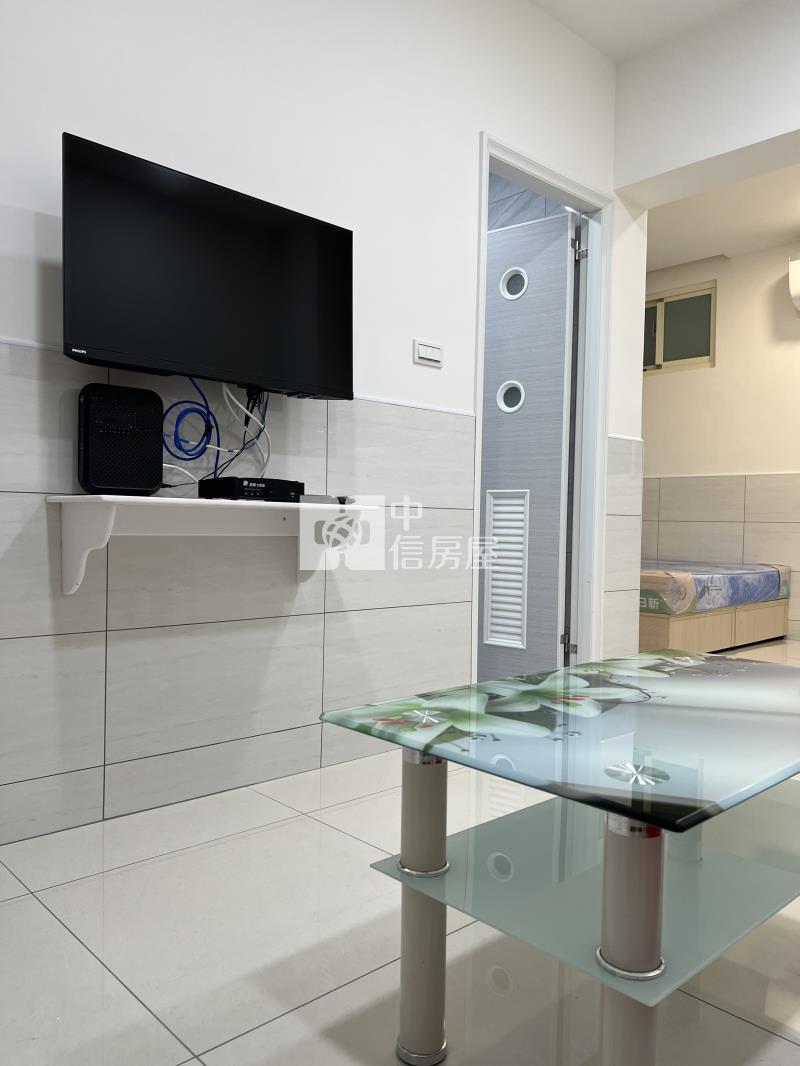 桃園中正路黃金透店D051房屋室內格局與周邊環境