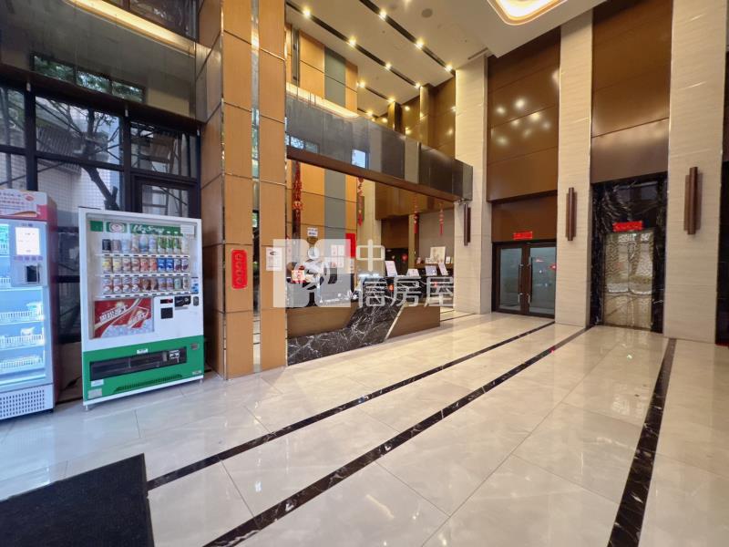 四維商圈綠景美三房車房屋室內格局與周邊環境