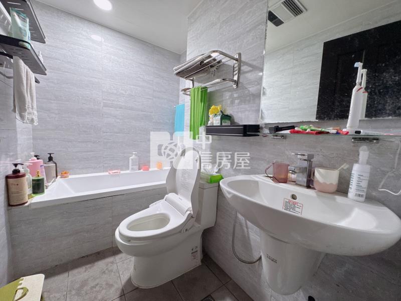 四維商圈綠景美三房車房屋室內格局與周邊環境