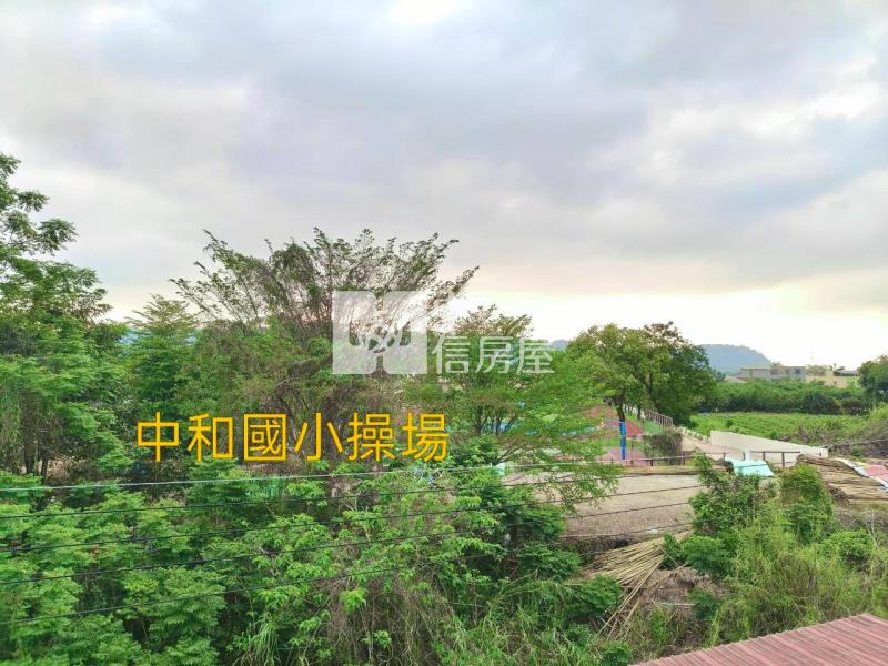 竹山鎮中和國小旁透天房屋室內格局與周邊環境