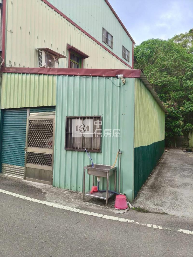 竹山鎮中和國小旁透天房屋室內格局與周邊環境