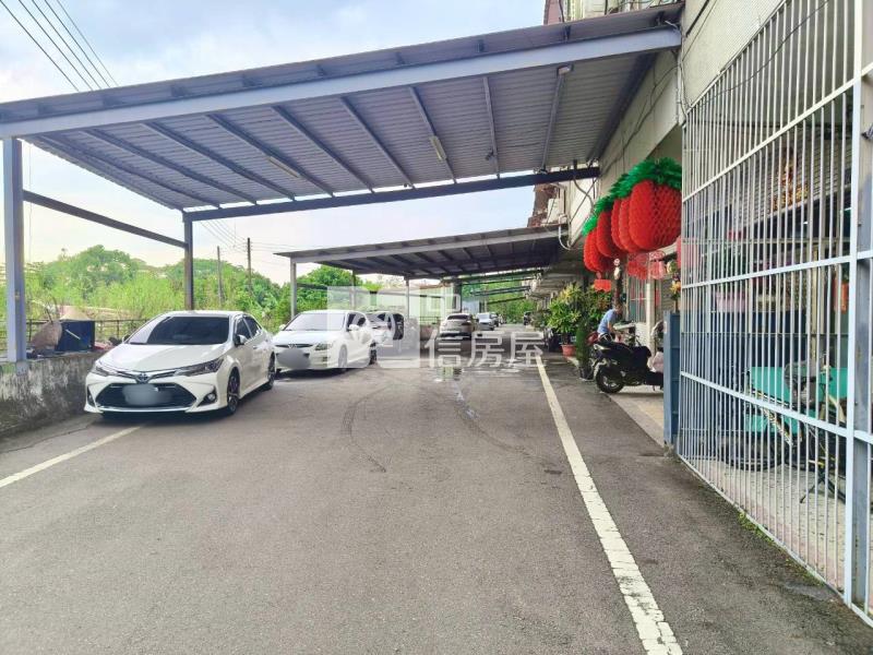 竹山鎮中和國小旁透天房屋室內格局與周邊環境