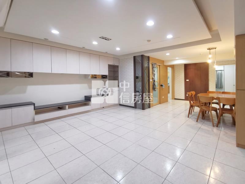 三木加拿大3房休旅車位房屋室內格局與周邊環境