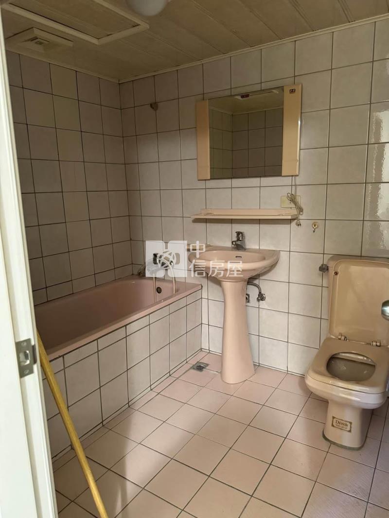 順天大地華城文華樓電梯朝南大三房房屋室內格局與周邊環境