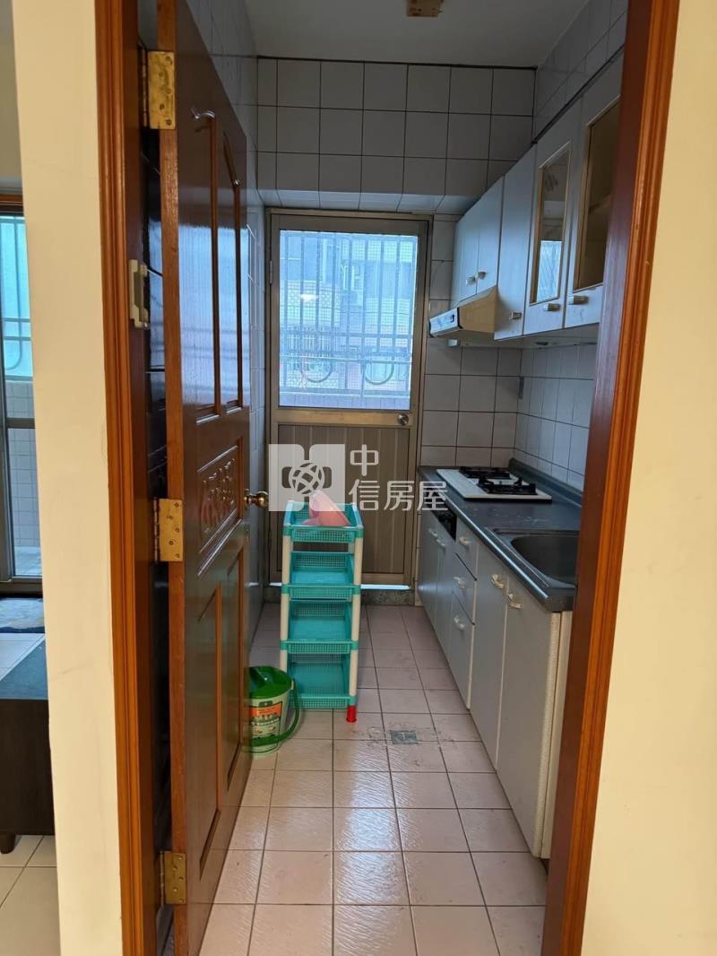 順天大地華城文華樓電梯朝南大三房房屋室內格局與周邊環境