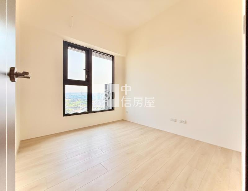 (專任)高鐵特區-登陽三房視野戶房屋室內格局與周邊環境