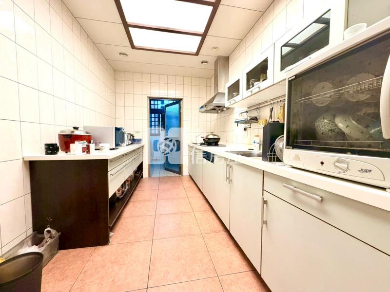 ㊣5期金磚區 大地坪店墅 (企業總部)房屋室內格局與周邊環境