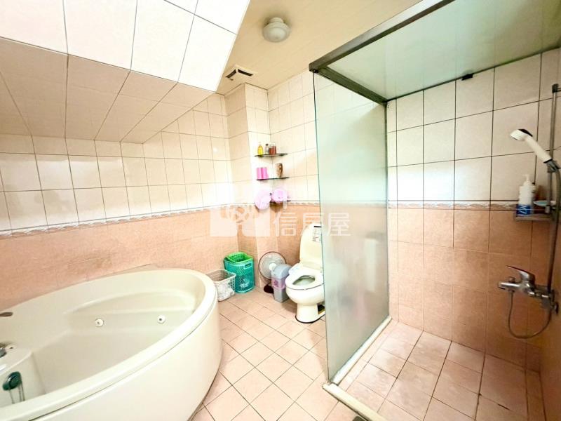 ㊣5期金磚區 大地坪店墅 (企業總部)房屋室內格局與周邊環境