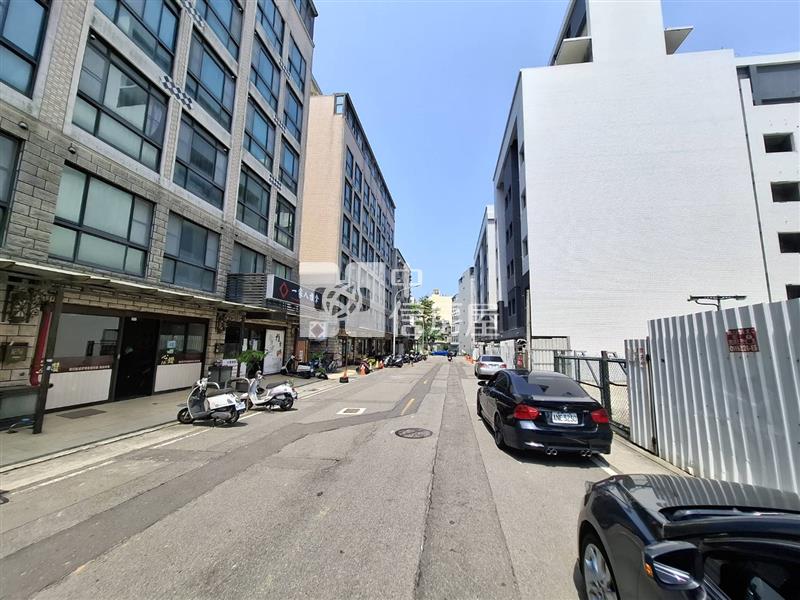 三民一街乙種建地房屋室內格局與周邊環境