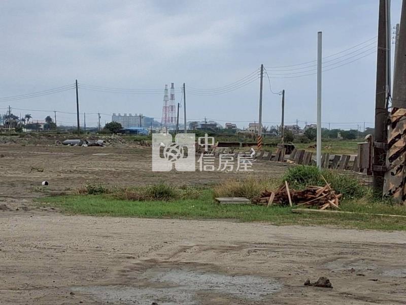 茄萣區方正養殖地(C)房屋室內格局與周邊環境