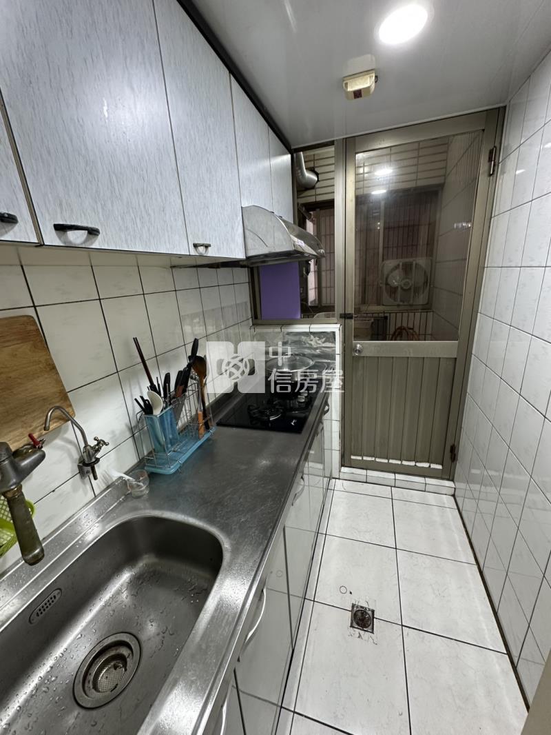 體育園區二房房屋室內格局與周邊環境