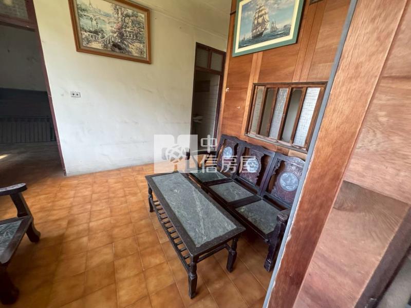 楊梅車站旁買地送屋房屋室內格局與周邊環境