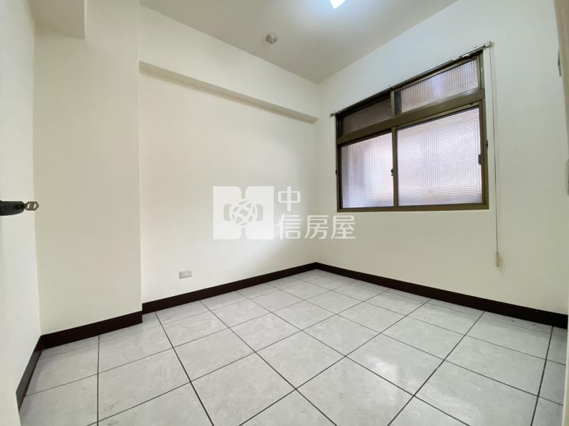 中山醫低總價入門玄關大三房美屋房屋室內格局與周邊環境