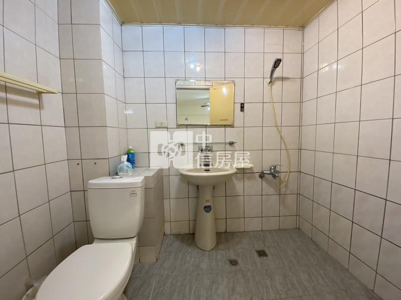 中山醫低總價入門玄關大三房美屋房屋室內格局與周邊環境