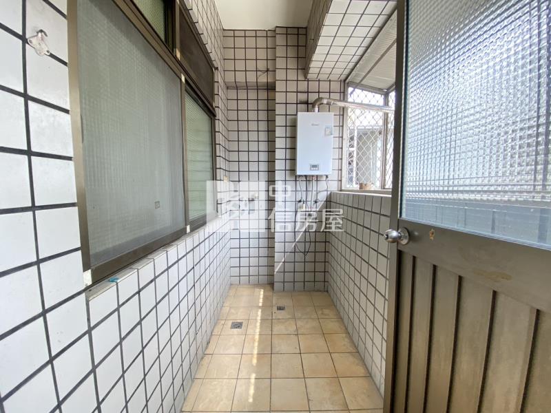 中山醫低總價入門玄關大三房美屋房屋室內格局與周邊環境