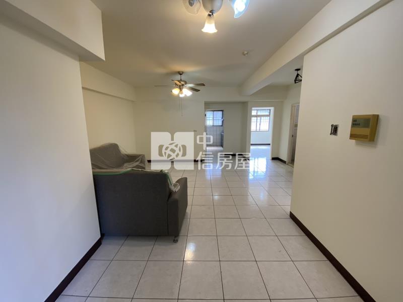 中山醫低總價入門玄關大三房美屋房屋室內格局與周邊環境