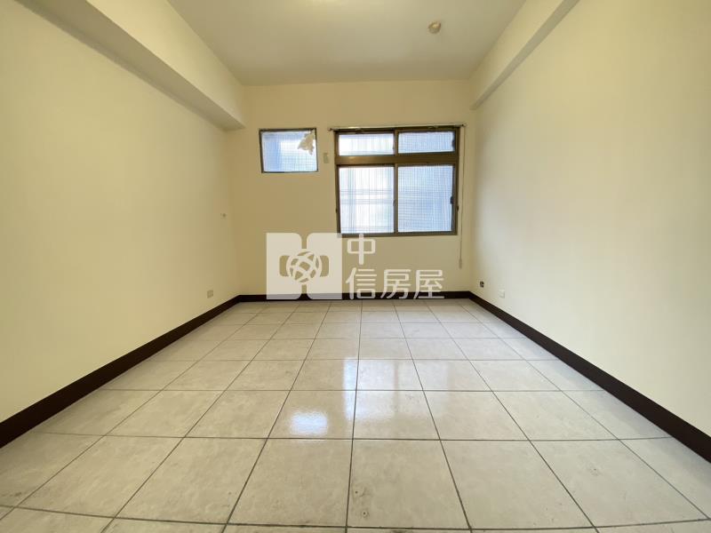 中山醫低總價入門玄關大三房美屋房屋室內格局與周邊環境