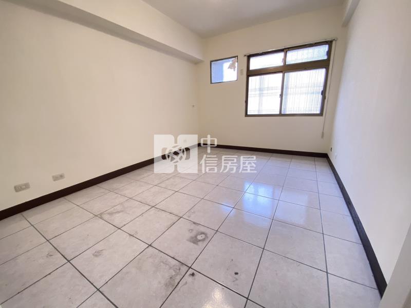 中山醫低總價入門玄關大三房美屋房屋室內格局與周邊環境