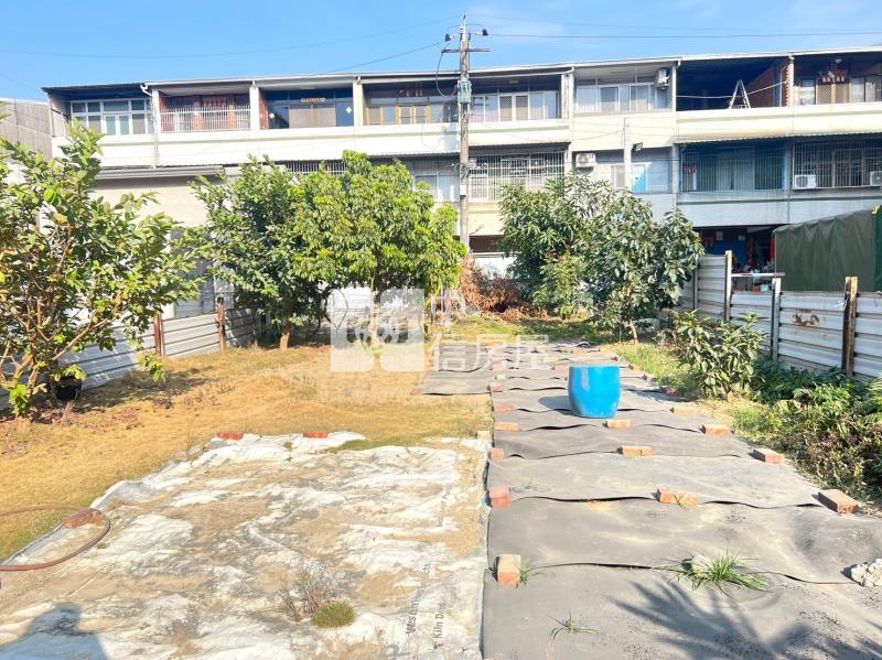 歸仁忠孝臨12米路65坪建地房屋室內格局與周邊環境