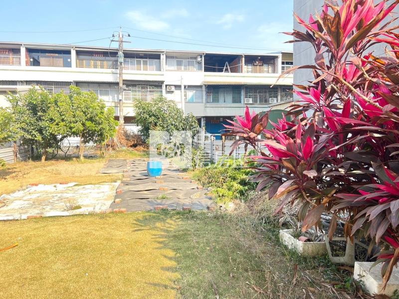 歸仁忠孝臨12米路65坪建地房屋室內格局與周邊環境