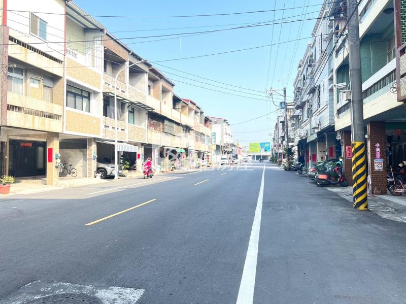 歸仁忠孝臨12米路65坪建地房屋室內格局與周邊環境