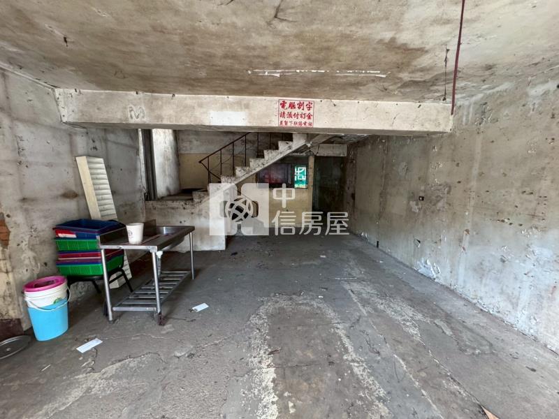 大溪員林路大面寬透店房屋室內格局與周邊環境