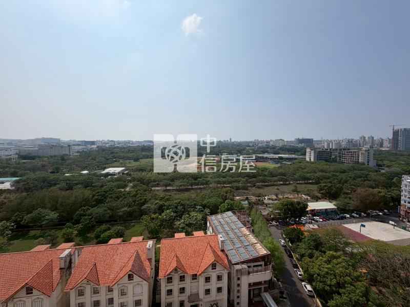 牧場+夜景樓中樓大3房房屋室內格局與周邊環境