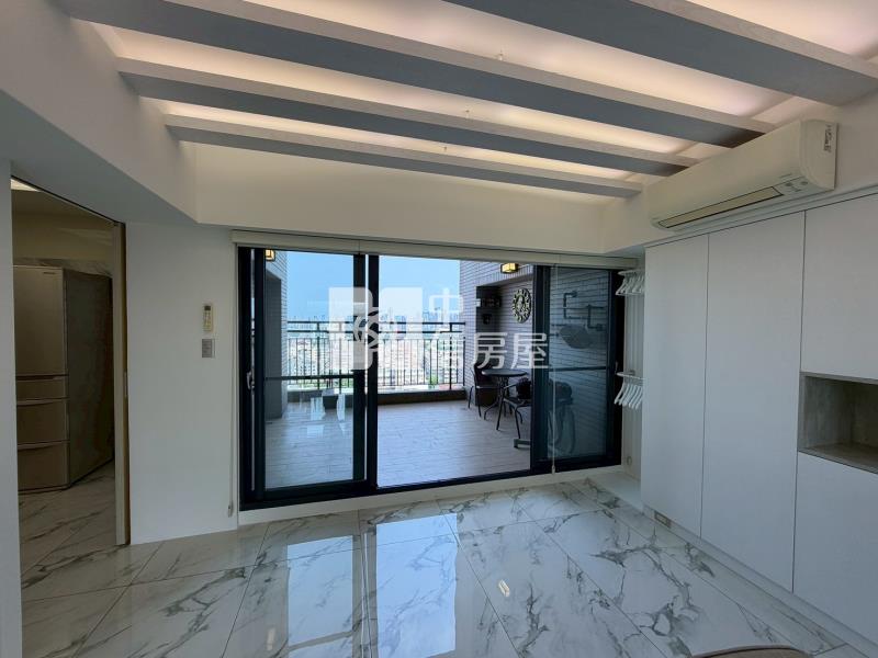 牧場+夜景樓中樓大3房房屋室內格局與周邊環境