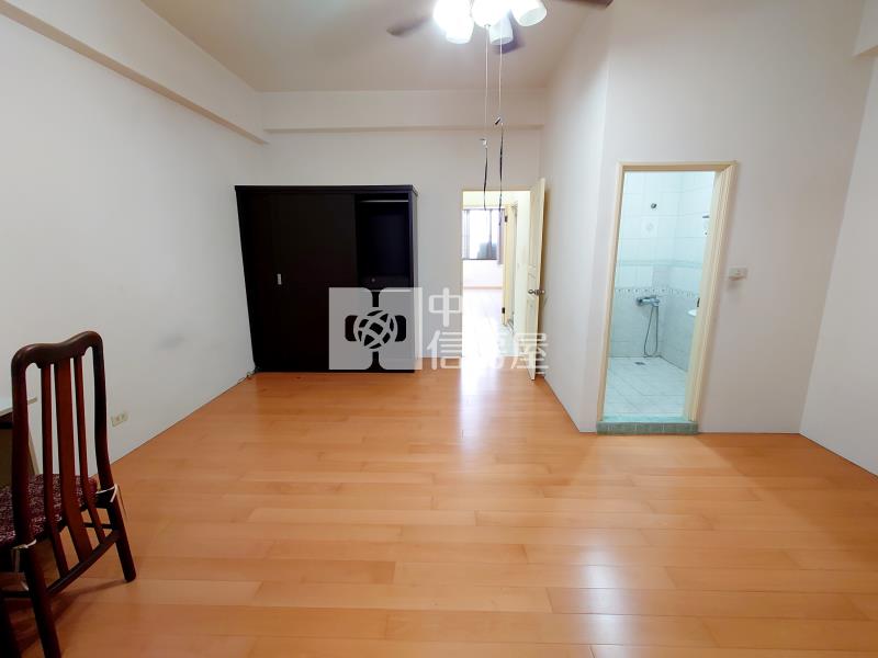 水湳市場1-3樓金店面房屋室內格局與周邊環境