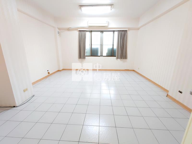 水湳市場1-3樓金店面房屋室內格局與周邊環境