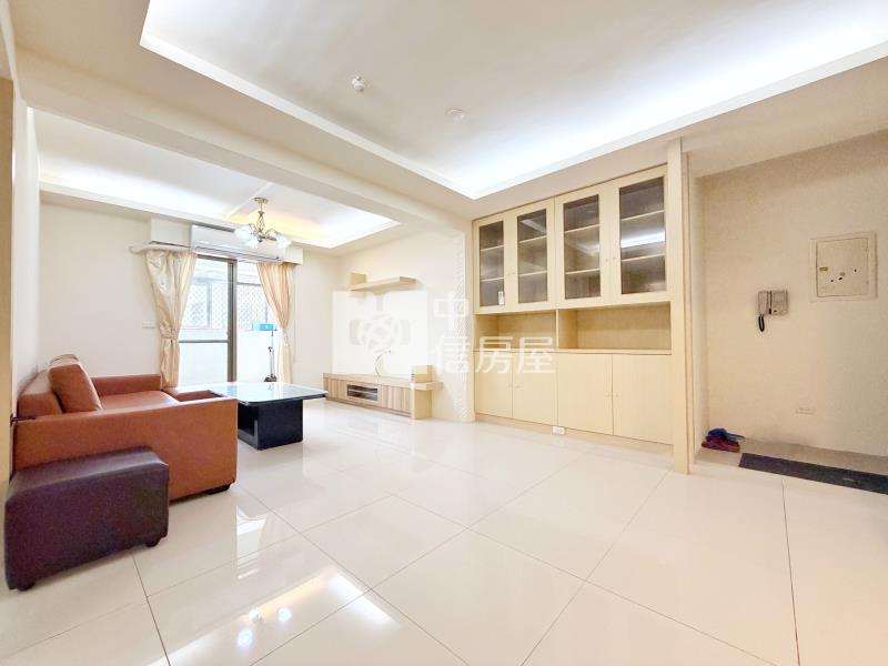 通豪芳鄰大兩房車位房屋室內格局與周邊環境