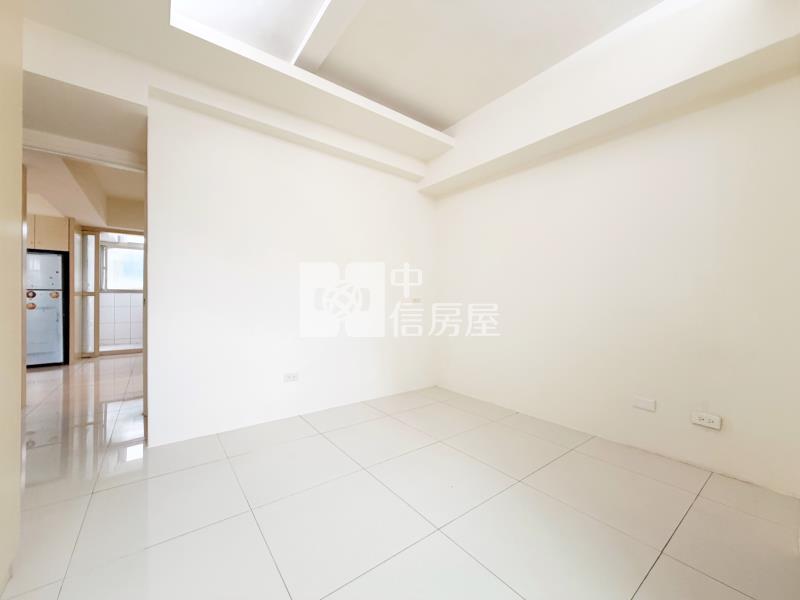 通豪芳鄰大兩房車位房屋室內格局與周邊環境