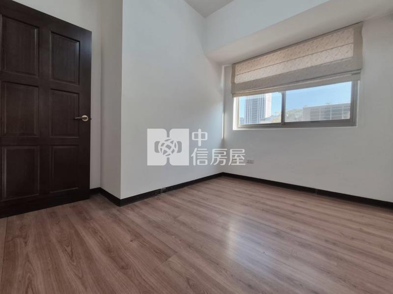 閱讀左岸靓麗三房寓房屋室內格局與周邊環境