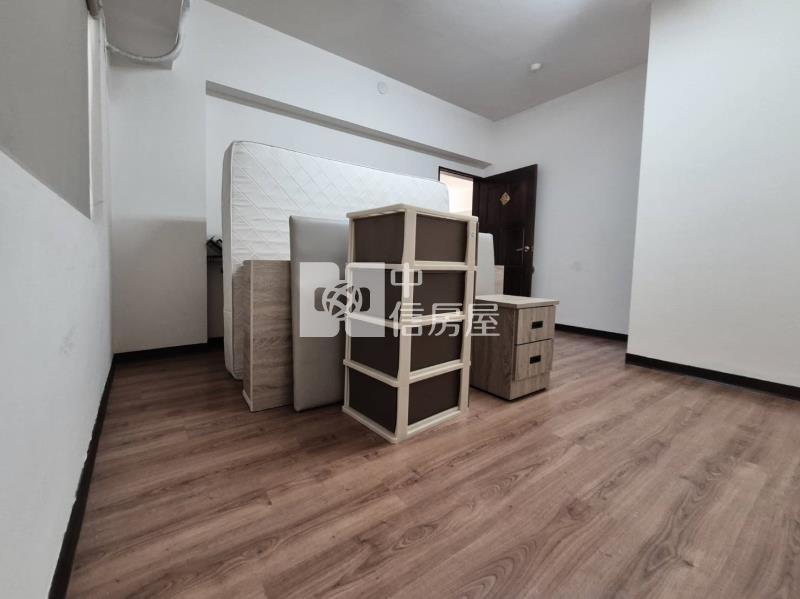 閱讀左岸靓麗三房寓房屋室內格局與周邊環境