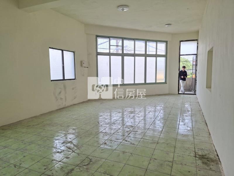 平鎮獅子林商圈可營業透天房屋室內格局與周邊環境