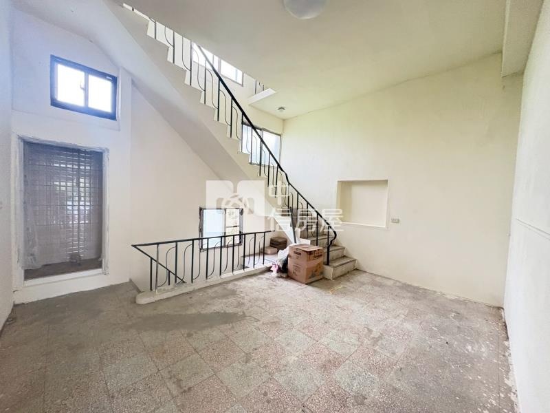 平鎮獅子林商圈可營業透天房屋室內格局與周邊環境