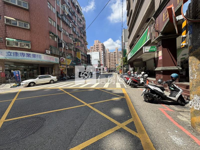 內壢後站黃昏市場美兩房房屋室內格局與周邊環境